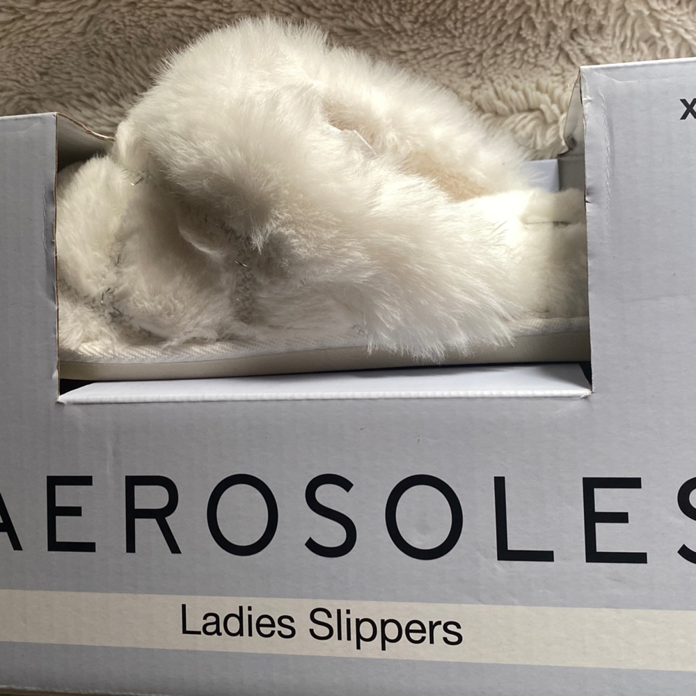 faux fur slippers x-large